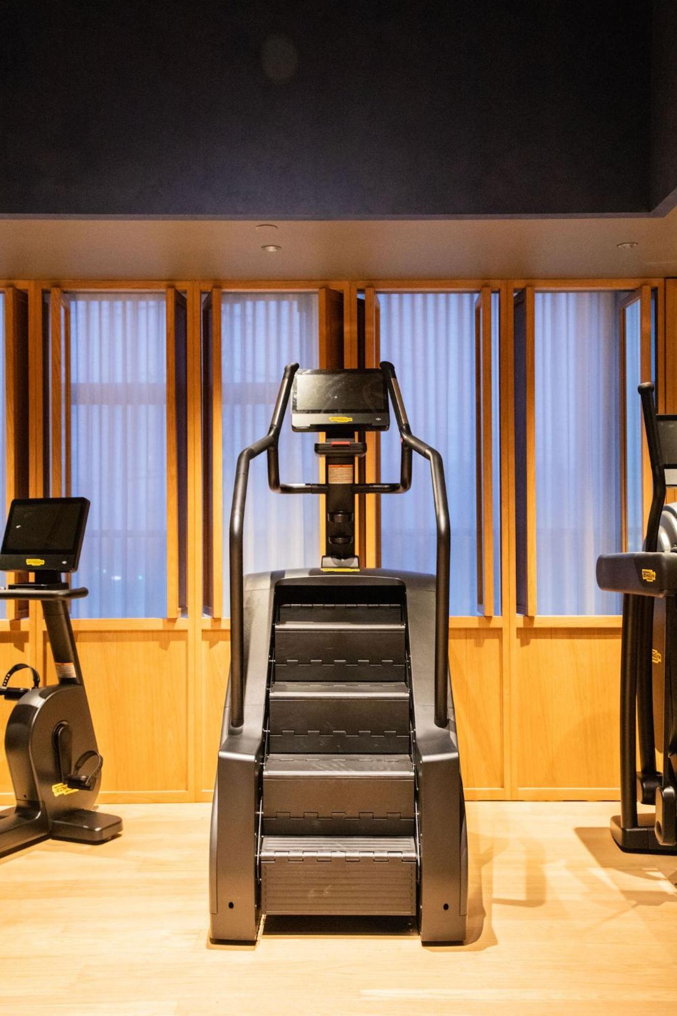 Khách sạn Artyzen New Bund 31 Qiantan 5*
